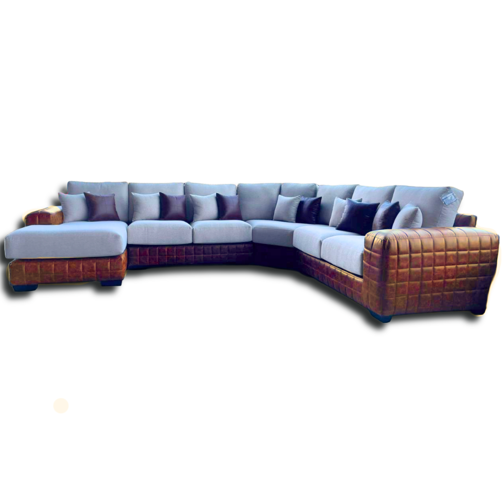 OXFORD CORNER LOUNGE