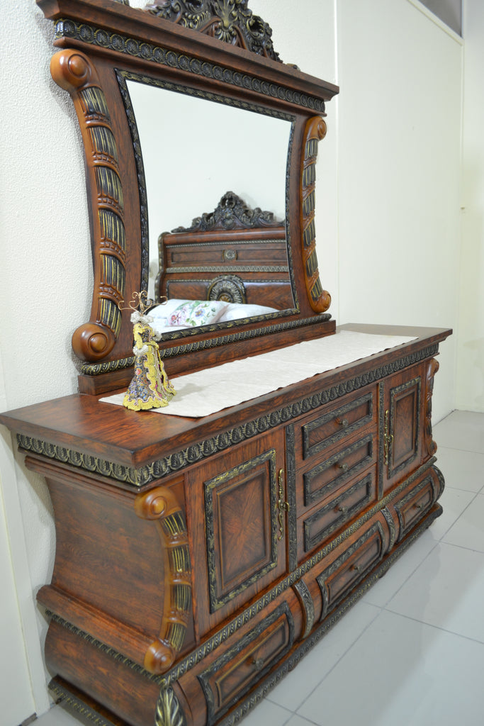 Bedroom, Walnut Brown, Antique - Dressing Table & Mirror 